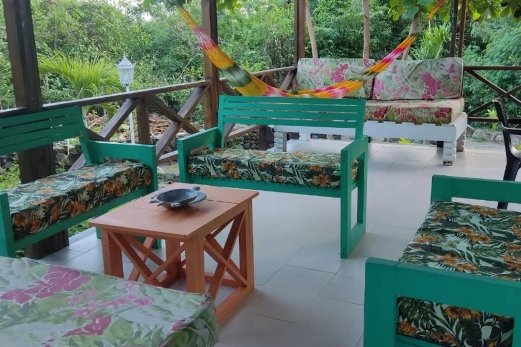 Mi Hermosa - Casa Islena A 70 Metros De La Playa Archibolds Exteriér fotografie